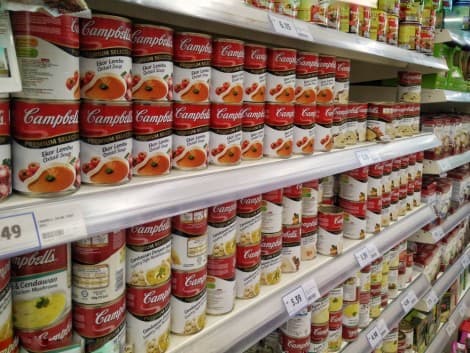 Campbell's Issues Downbeat Outlook, Cuts Dividend Amid Inflation Headwinds