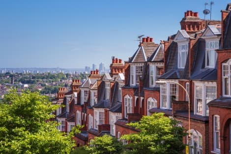 Americans Moving Away From Potential Air Pollution Hotspots But Mainly Amid Affordability Woes, Redfin Report Shows