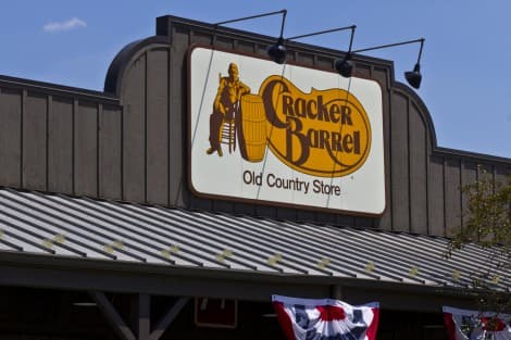 Cracker Barrel Quarterly Earnings Grow Amid Tariff Refunds as Traffic Trends Improve