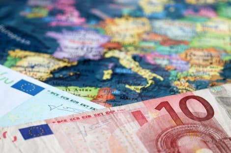 EU Parliament, Council Strike Provisional Deal to Honor US Trade Pact