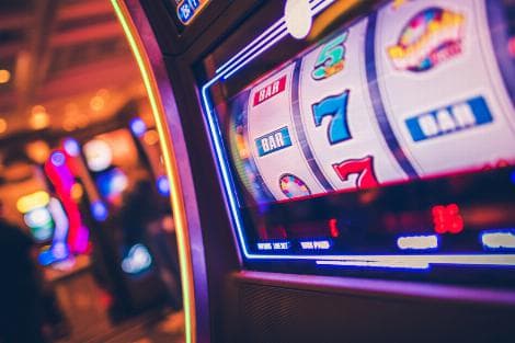 MGM Resorts Shares Slump After People Withdraws Buyout Proposal