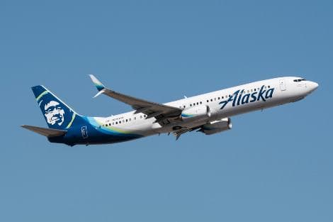 Alaska Air Issues Downbeat Earnings Outlook, Swings to Second-Quarter Loss
