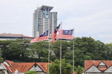 Malaysia's Retail Sales Rise 6.3% in April, Industrial Output Posts Fastest Growth Since 2022