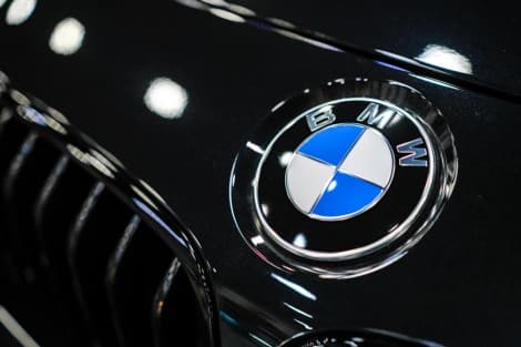 BMW Cuts 2026 Outlook Over China Downturn, Middle East Headwinds; Shares Fall