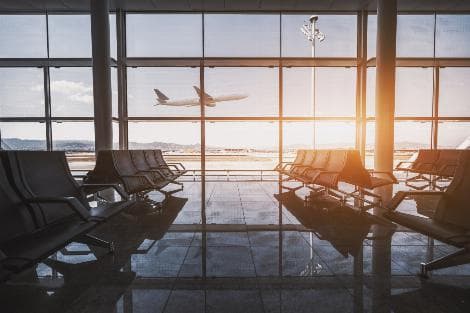 EasyJet Notes 'Highly Opportunistic Timing' as Castlelake Discloses Takeover Interest; Shares Soar