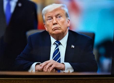Oil Rises as Trump Says Iran Will 'Pay the Price' for Delaying Peace Deal