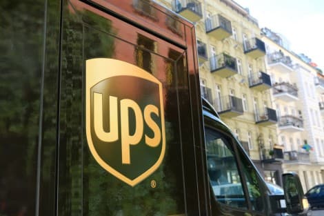 UPS Raises 2026 Revenue Outlook; Sees Flat Quarterly Domestic Revenue Amid Amazon Glide Down Impact