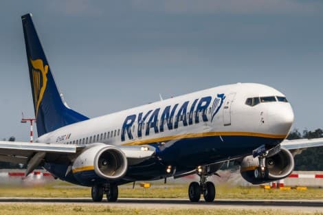 Ryanair Profit Beats Consensus in Fiscal 2026; Shares Drop as Rising Fuel Clouds Outlook